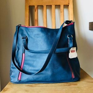 Levis purse